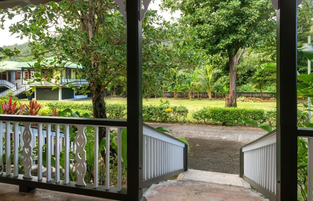Rosalie Bay Eco Resort & Spa エクステリア 写真
